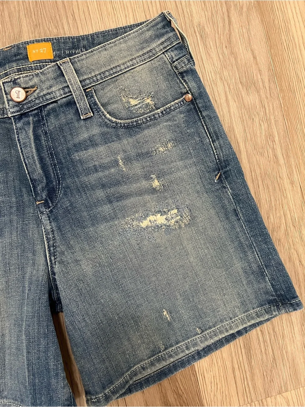Pilcro and the Letterpress Hyphen Distressed Denim Shorts Size 27